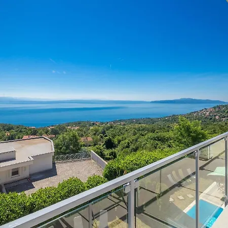 Mit Privatpool Fuer 10 Personen Ca 227 Qm In Poljane, Kvarner Bucht Gespanschaft Primorje-gorski Hébergement de vacances Opatija