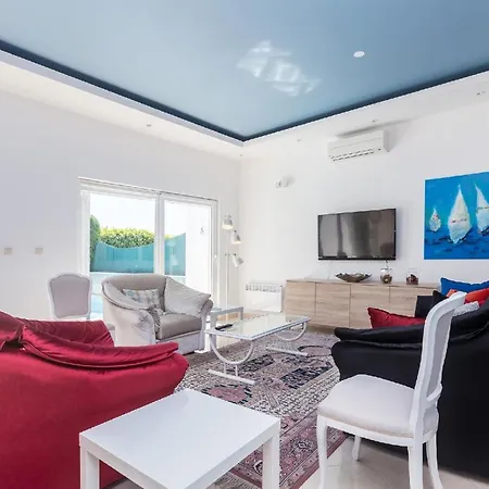Mit Privatpool Fuer 10 Personen Ca 227 Qm In Poljane, Kvarner Bucht Gespanschaft Primorje-gorski * Abbázia