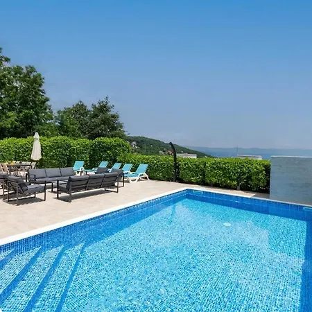 Mit Privatpool Fuer 10 Personen Ca 227 Qm In Poljane, Kvarner Bucht Gespanschaft Primorje-gorski * Abbázia
